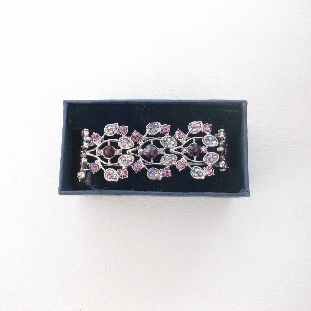 The Danbury Mint Stretch Bracelet seasonal